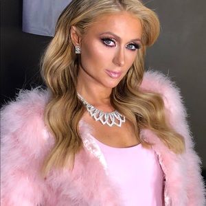 So cute pastel pink ostrich feather crop jacket.